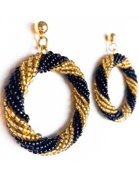 Vintage Spiral Pattern Beaded Dangle Earrings black gold tone swirl round retro